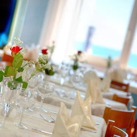 嘉尼若酒店 雷卡纳蒂港