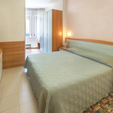 Giannino Szálloda 3*