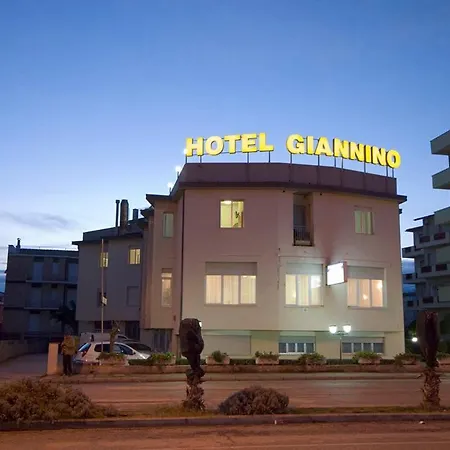 Giannino Szálloda Porto Recanati